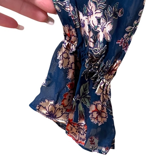For Love and Lemons Floral Back Closure Blouse (XS) - Picture 10 of 16